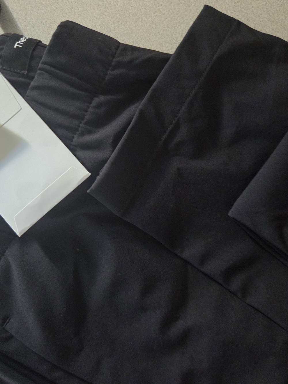 Theory Men's Black Drawstring Stretch Pants - Picture 7 of 7